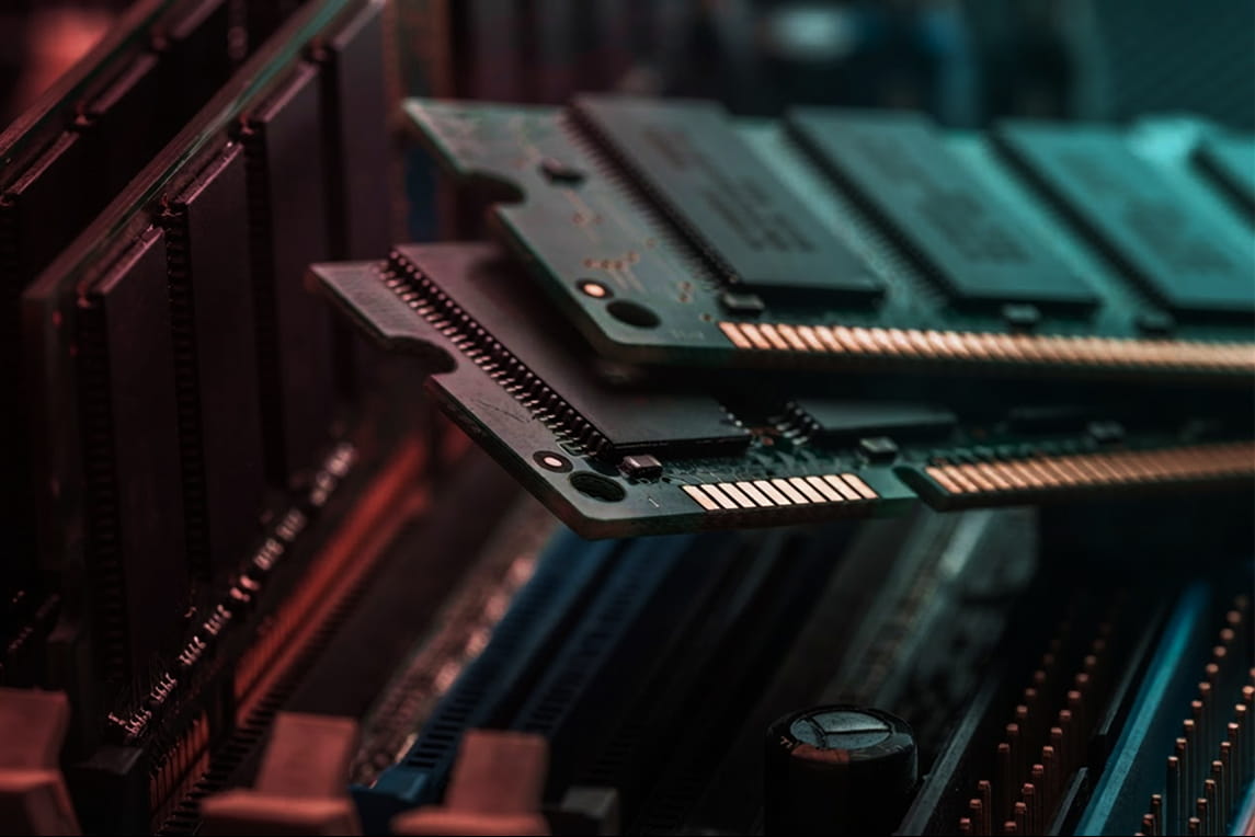 Memory Manufacturers & Assemblers